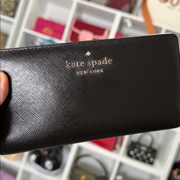 Kate Spade NWOT  Kate Spade Darcy Large Slim Bifold
Wallet Saffiano Leather - Picture 4 of 6